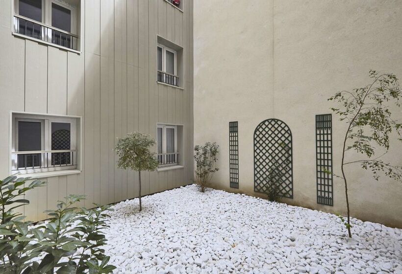 فندق Kyriad Paris 18  Porte De Clignancourt  Montmartre