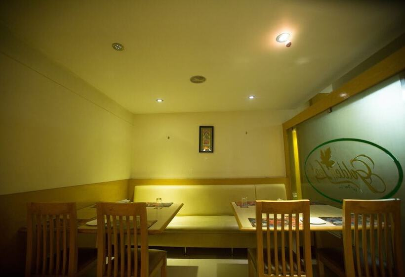 هتل Mahalaya Residency