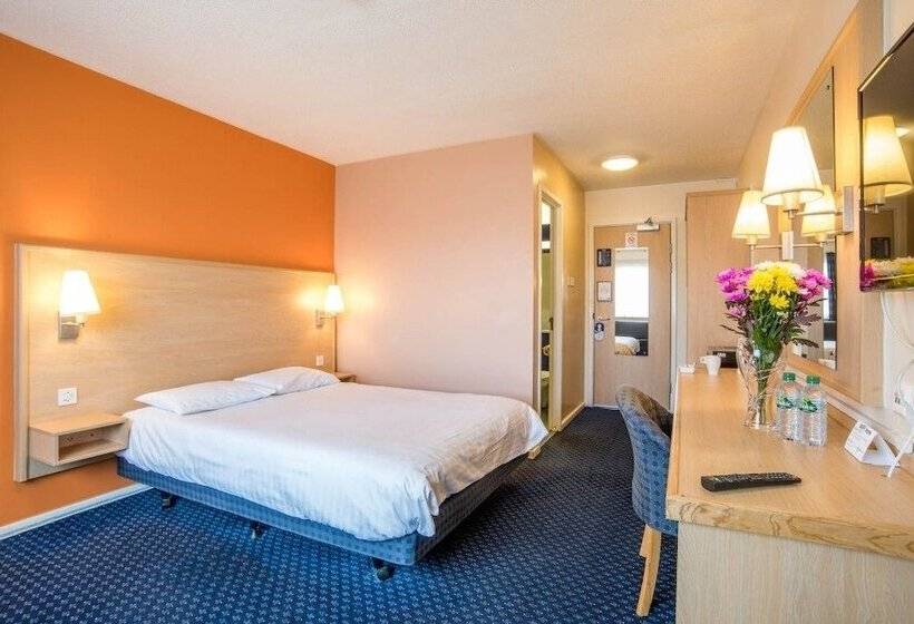 בית מלון כפרי Metro Inns Huddersfield