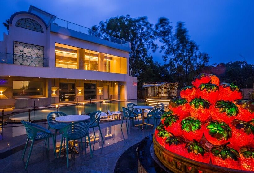 فندق Millennium Park