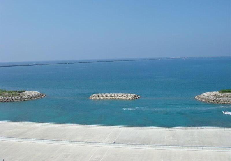 בית מלון כפרי Naha Beach Side