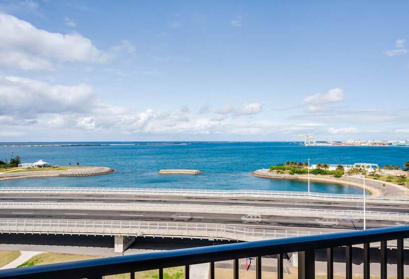 בית מלון כפרי Naha Beach Side