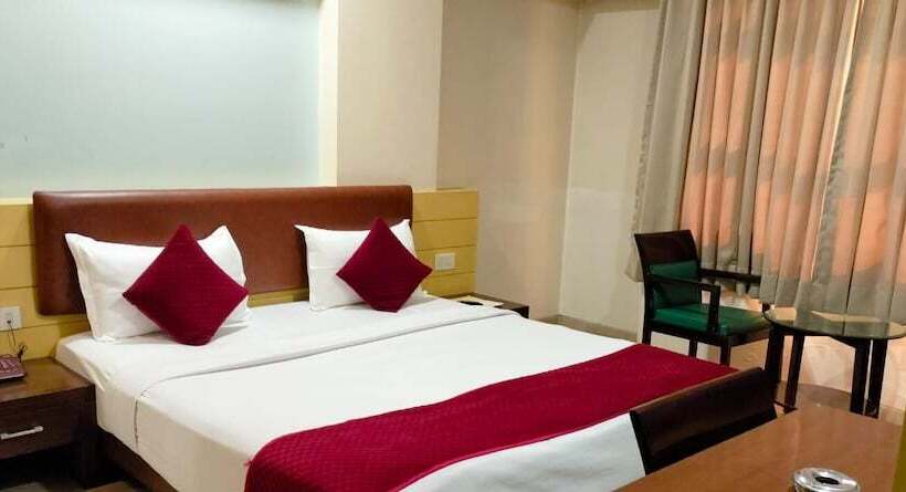 Отель Nangi S Pride