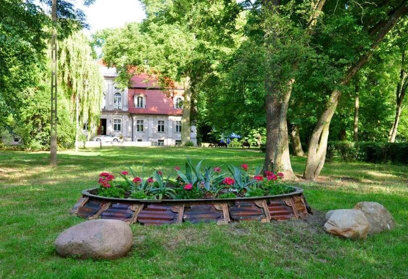 Отель Palace Popowo Stare