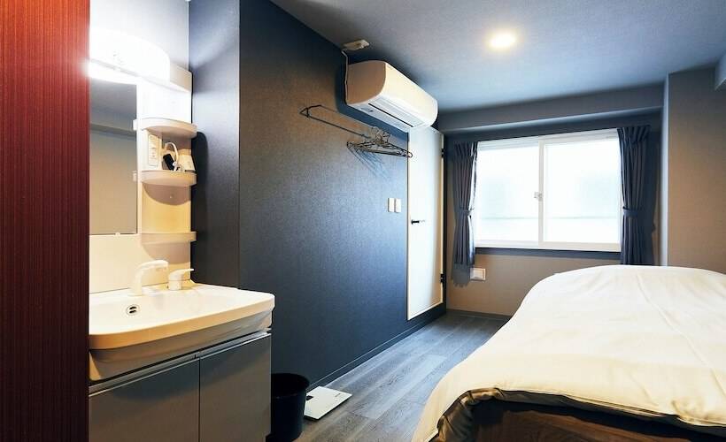 호텔 Pivot Shinimamiya Ekimae