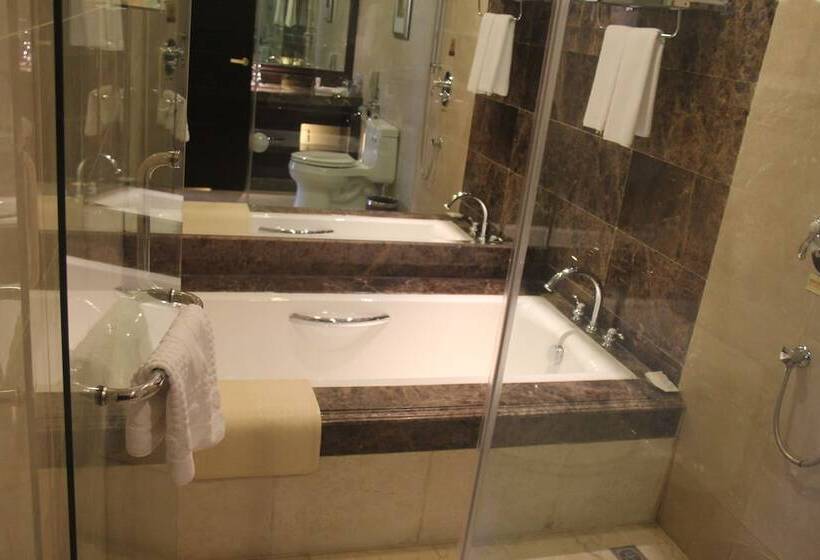 בית מלון כפרי Ramada Plaza Weifang