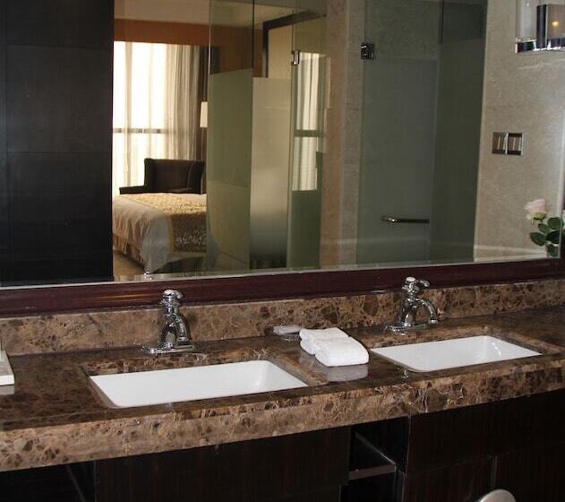 בית מלון כפרי Ramada Plaza Weifang