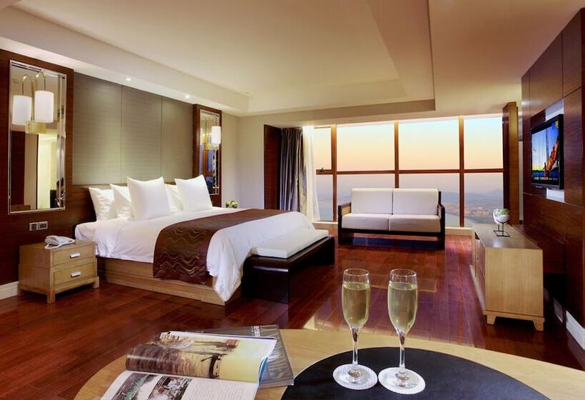 בית מלון כפרי Sanya Phoenix Waterside Gloria Resort