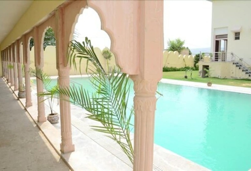 Отель Satyam Palace Resort