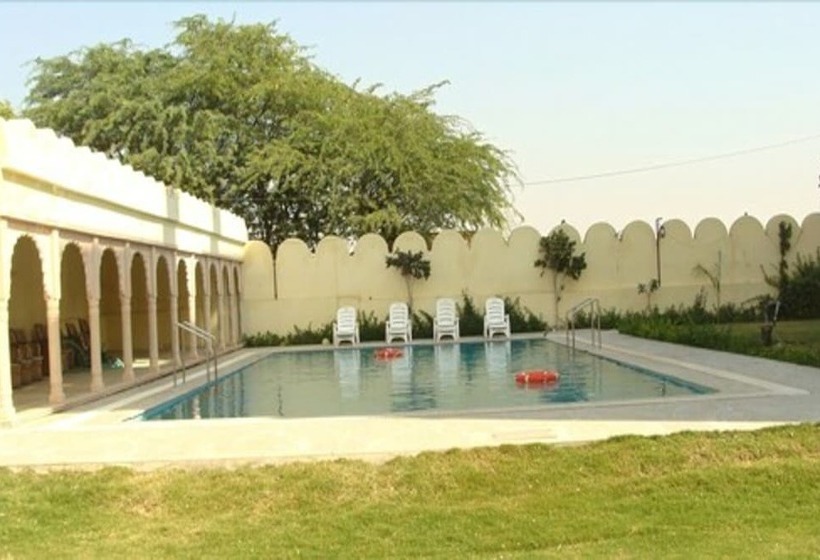 Отель Satyam Palace Resort