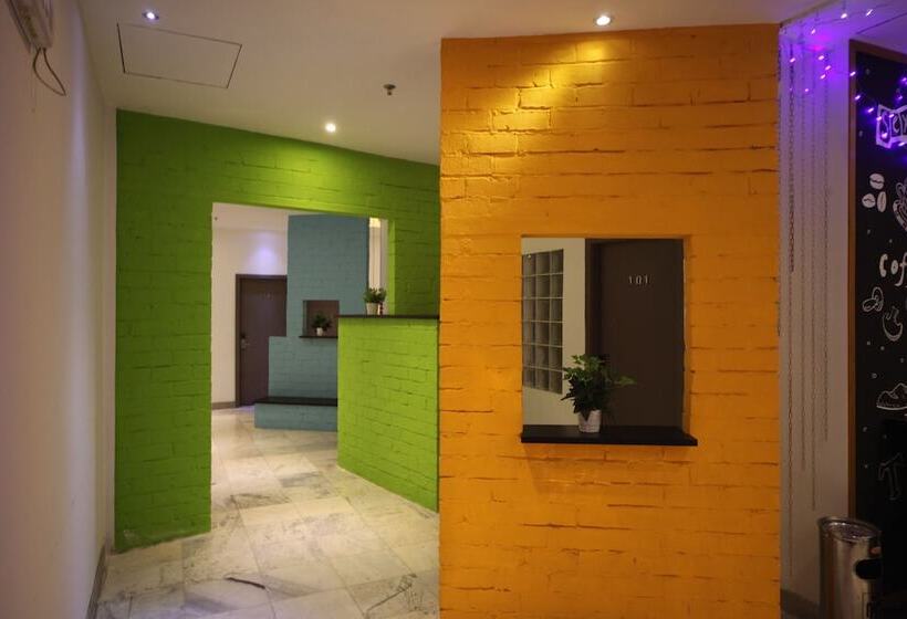 Отель Shanghai Fish Inn Bund