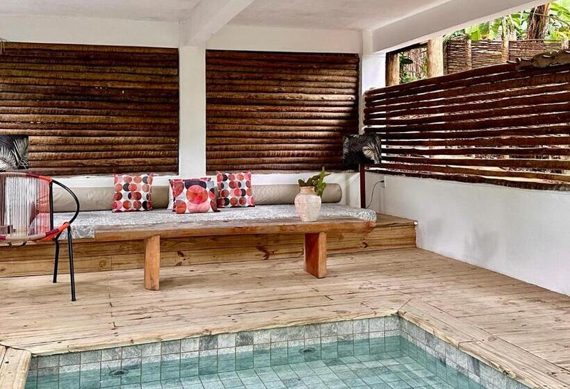 ホテル Soleluna Casa Pousada