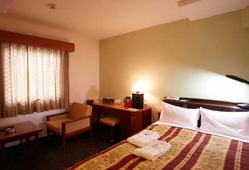 בית מלון כפרי Taira