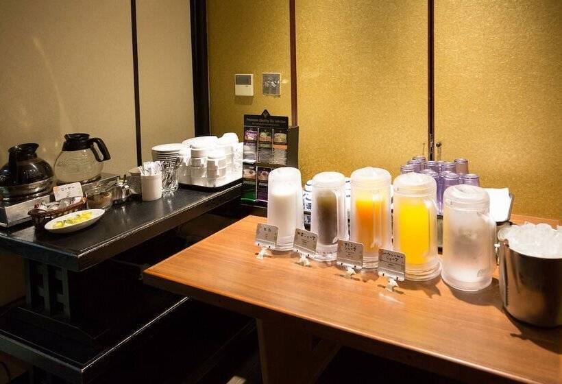 בית מלון כפרי Taira