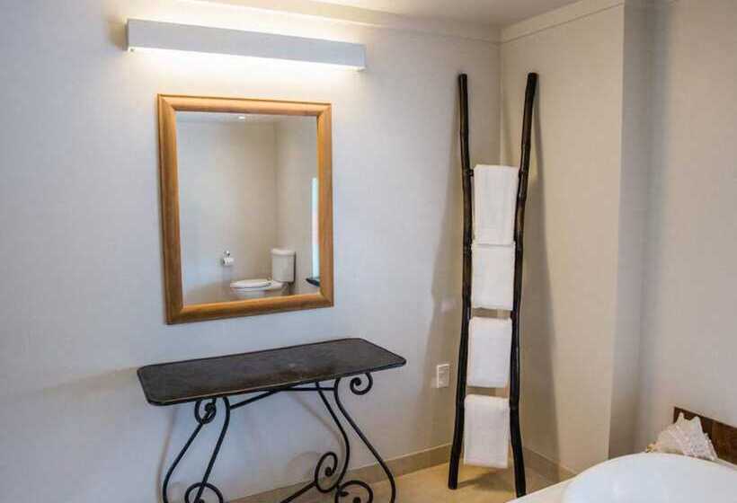 ホテル The Narrows Landing