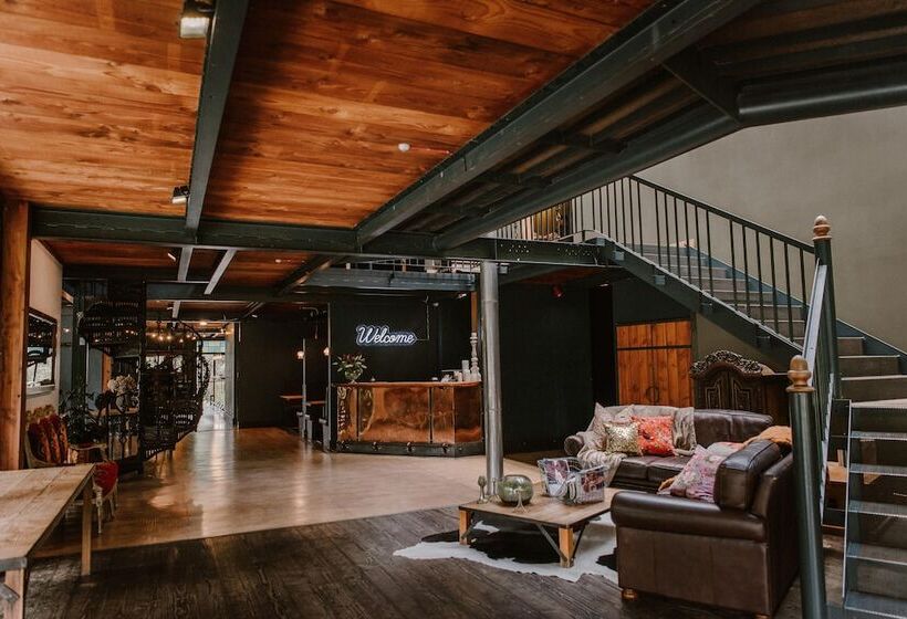 ホテル The Narrows Landing