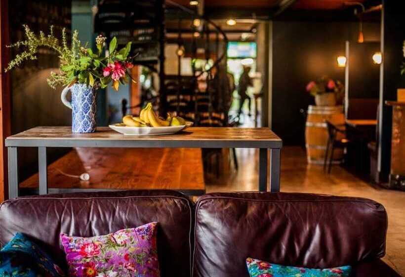 ホテル The Narrows Landing