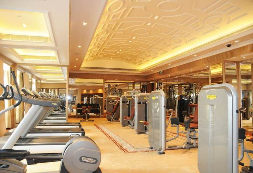 בית מלון כפרי Tianjin Goldin Metropolitan Polo Club