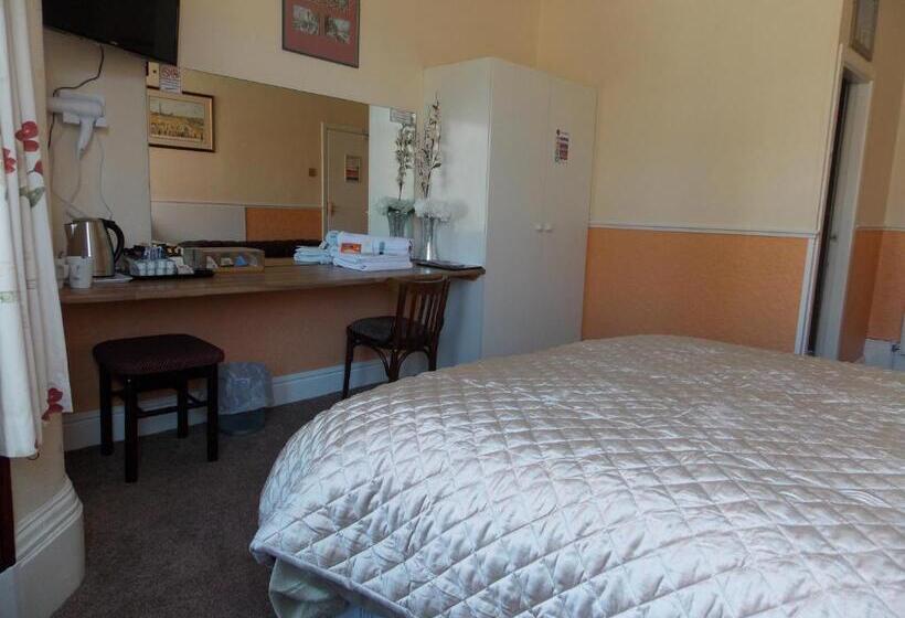 Отель Topaz Blackpool