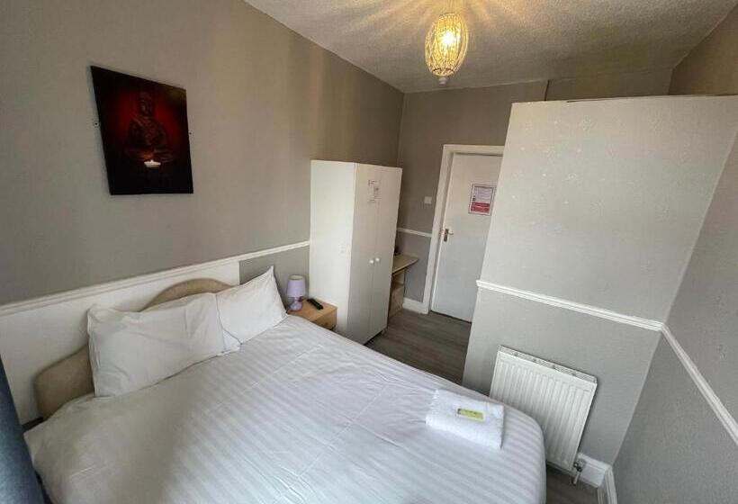 Отель Topaz Blackpool