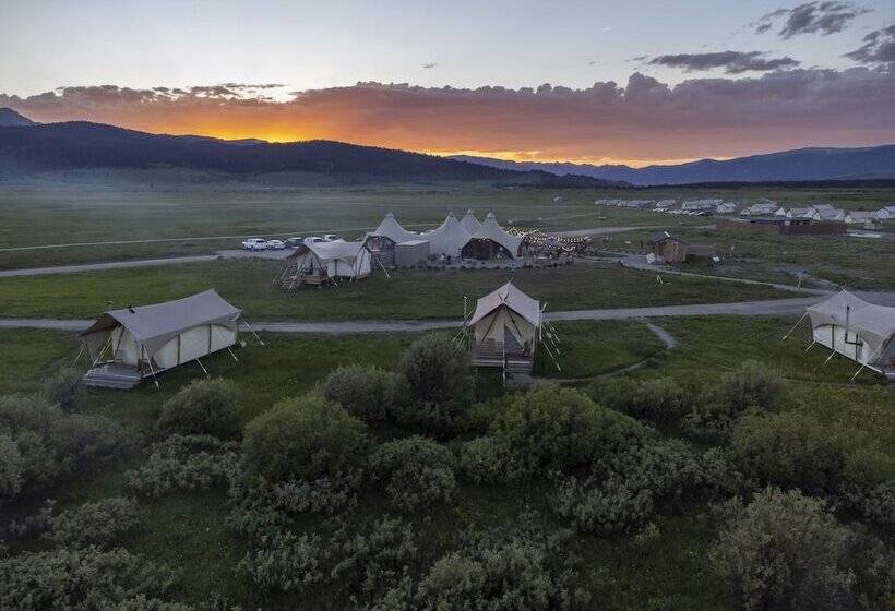 فندق Under Canvas West Yellowstone