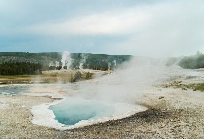 فندق Under Canvas West Yellowstone