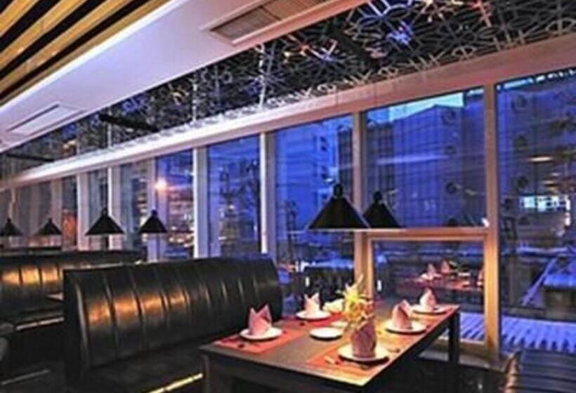 فندق Urumqi Bayinhe