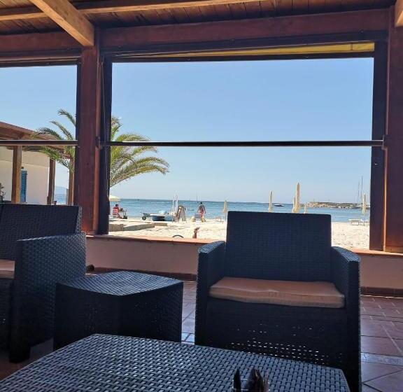 בית מלון כפרי Vel Marì   Rooms On The Beach