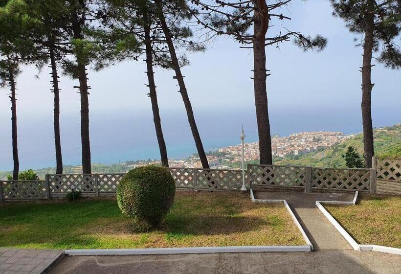 Villaggio Hotel Club La Pace