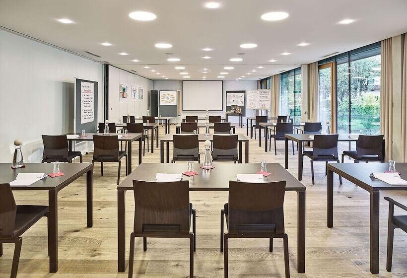 ホテル Wirtshaus Sattlerwirt