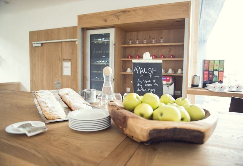 ホテル Wirtshaus Sattlerwirt