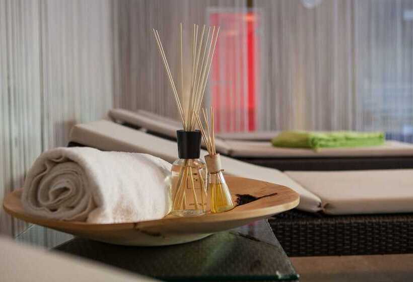 ホテル Wirtshaus Sattlerwirt