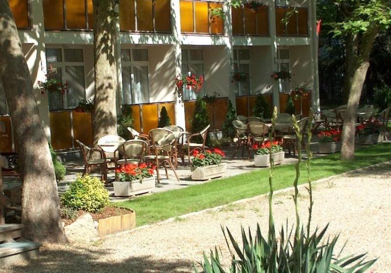 فندق Kiss Family