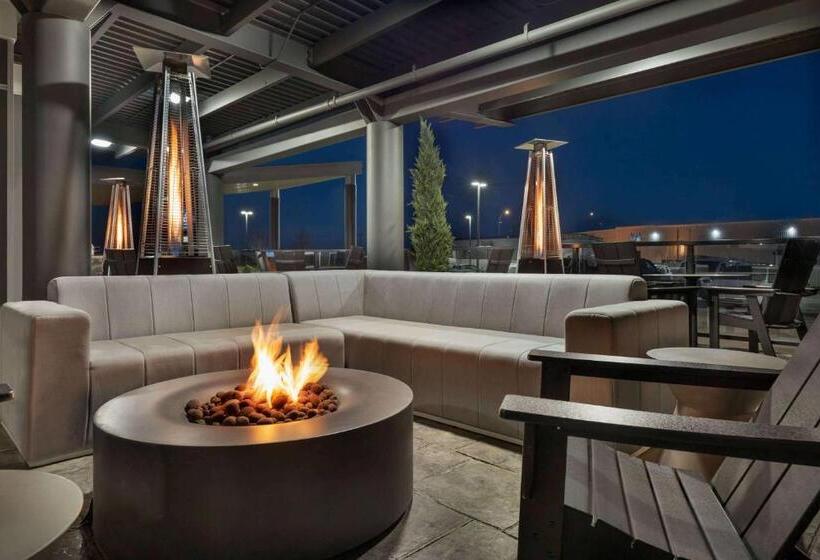 Microtel Inn & Suites By Wyndham Estevan