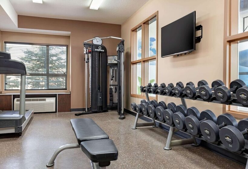 Microtel Inn & Suites By Wyndham Estevan