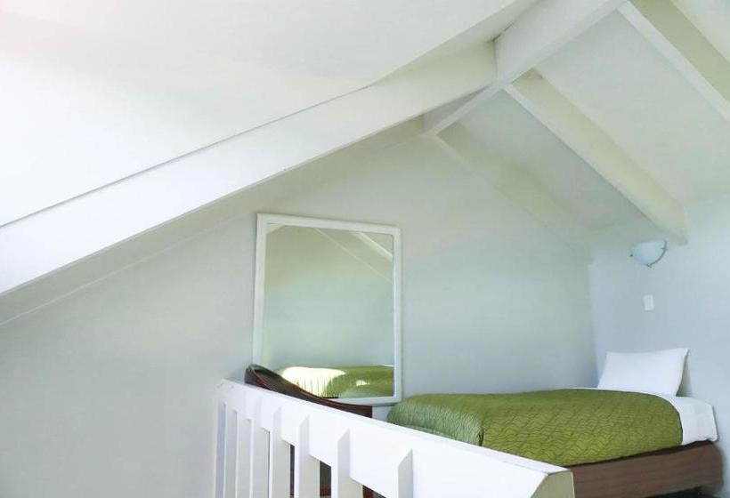 مُتل Airport Manor Inn