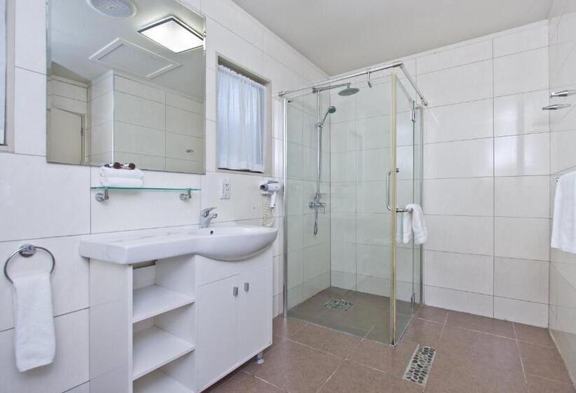 مُتل Airport Manor Inn