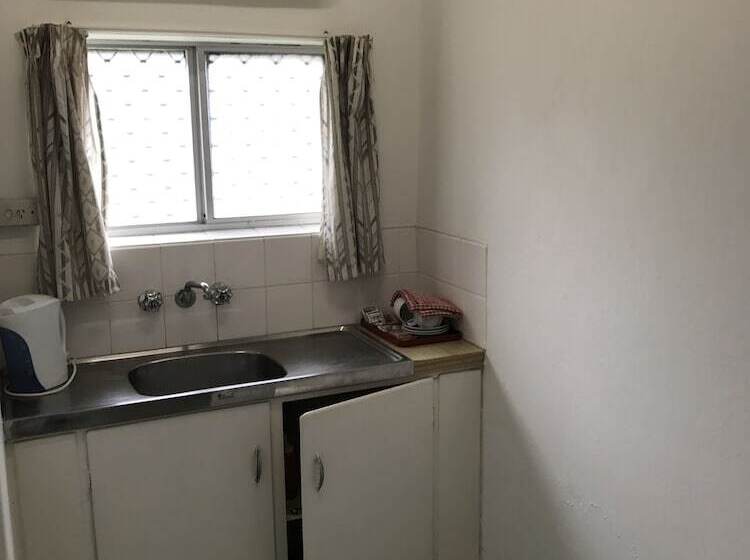 מוטל The Cubana Ballina