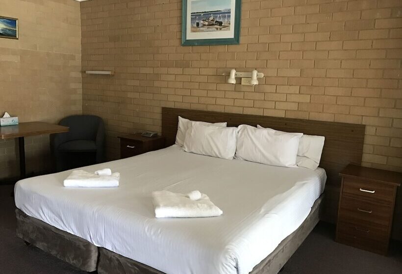 מוטל The Cubana Ballina