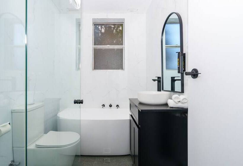 Echo Point Discovery Motel