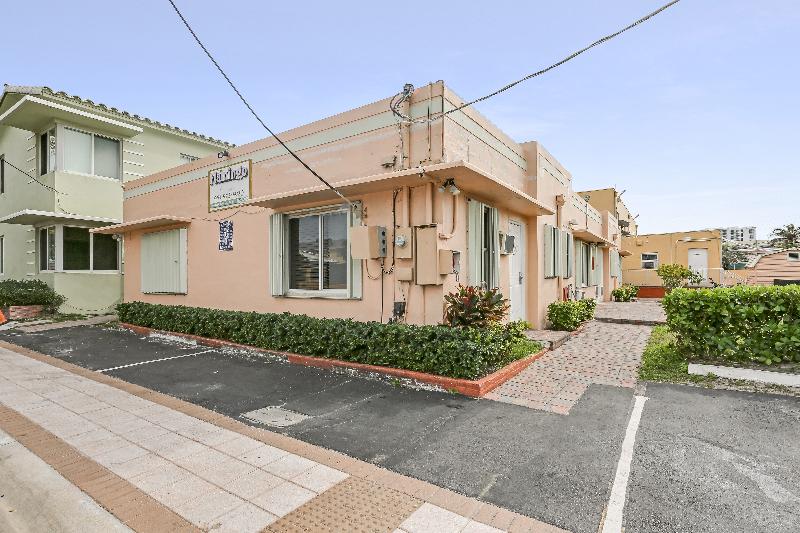 מוטל Hollywood Beach Hotels