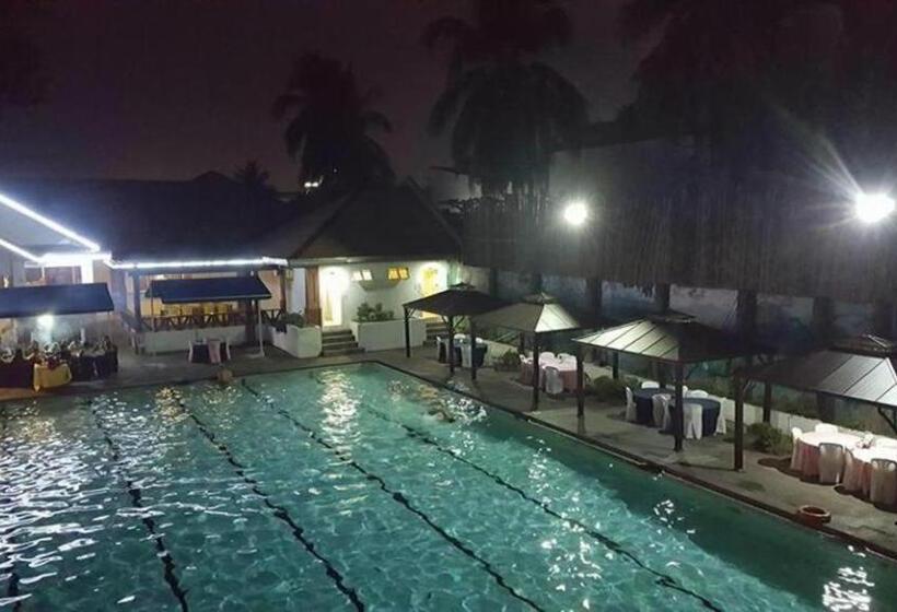 استراحتگاه Woodland