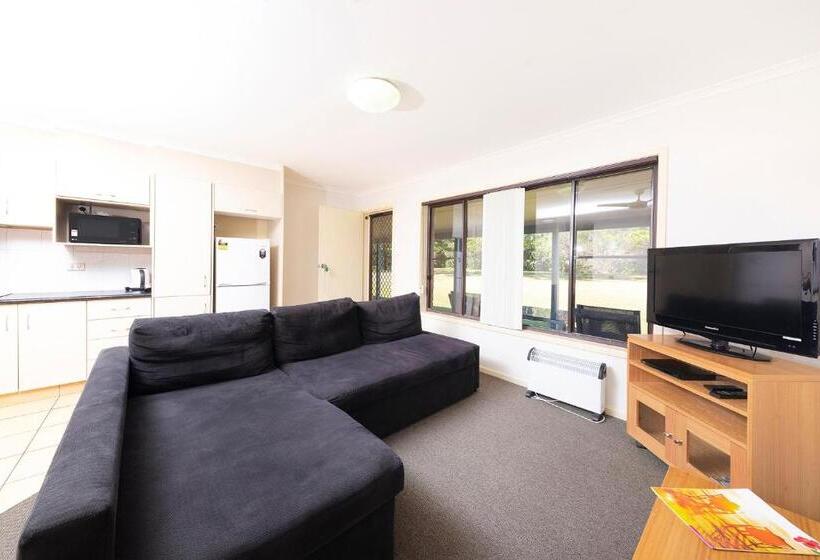 Seashells Beachfront Resort