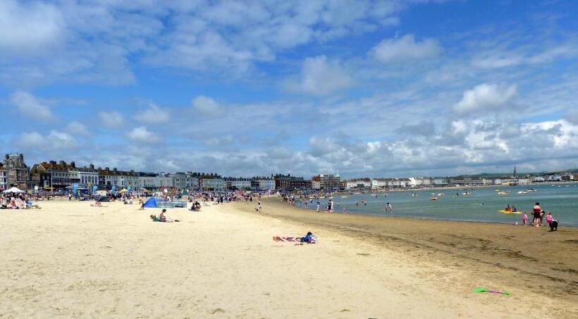 The Jubilee Hotel West  With Spa Facilities