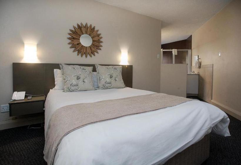 Windsor Cabanas & Courtyard