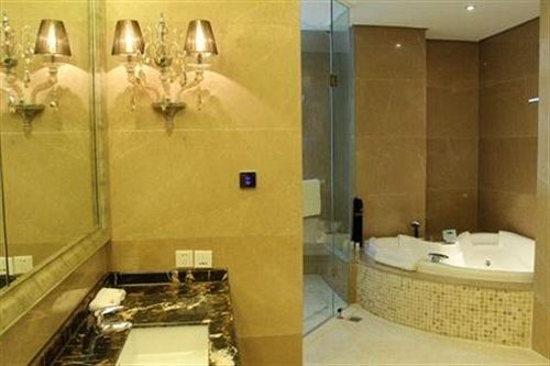 ホテル Zhongzhou International