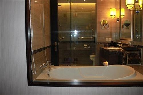 ホテル Zhongzhou International