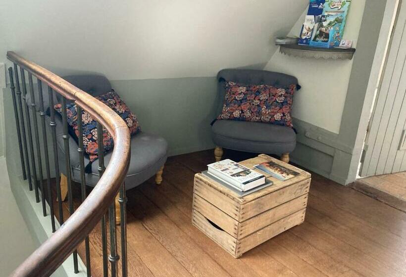 민박 Chambre Sixtine