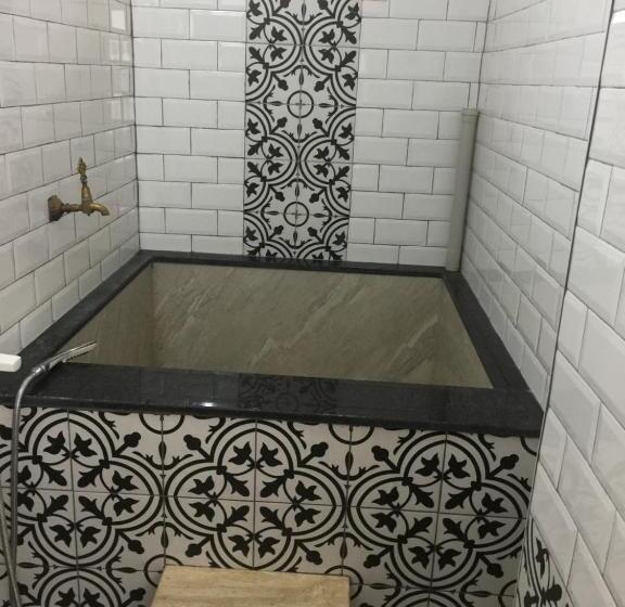 تختخواب و صبحانه Güneş Apart Otel