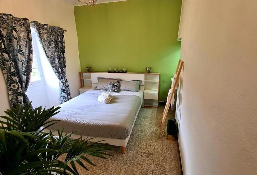 مبيت وإفطار Lou Mouli Di Baou